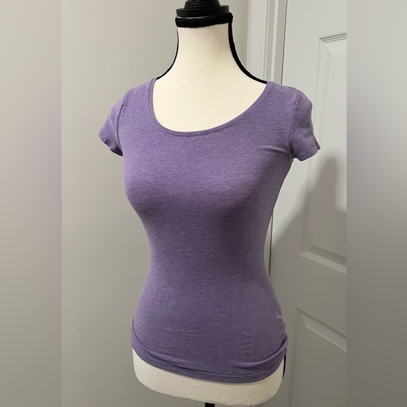 H&M Tops - H&M Lavender Short Sleeve Tee